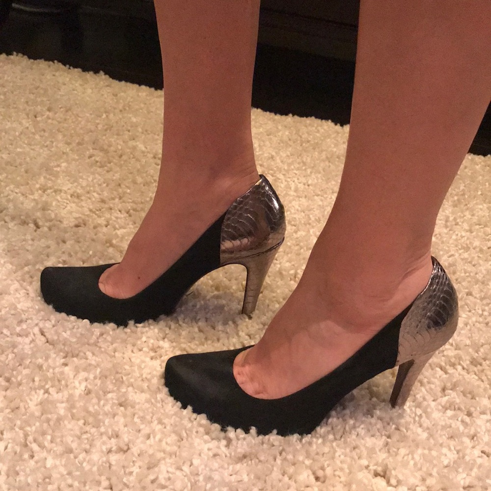 Alexandre Birman suede pumps